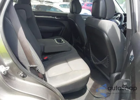 2011 Kia Sorento Lx from USA, damaged, VIN 5XYKT3A10BG187150